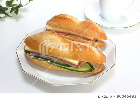 カスクート（フランス風サンドイッチ） 90046493