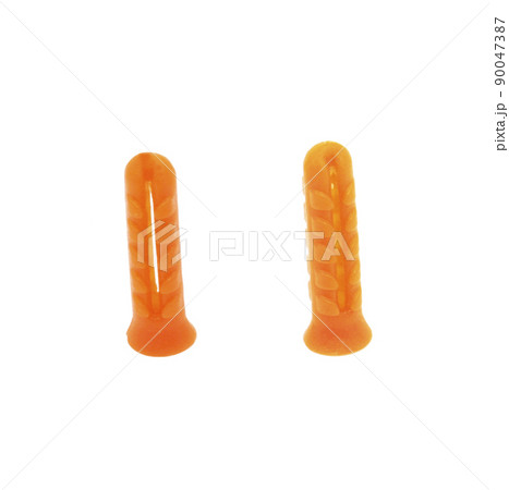 screw thread isolated on white background 90047387