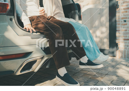 夫婦とクルマ 90048891