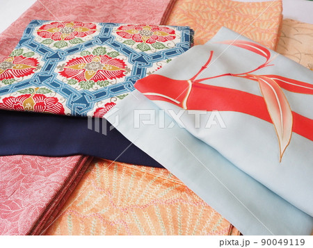畳んだ着物 名古屋帯 畳んだ着物 名古屋帯 90049119
