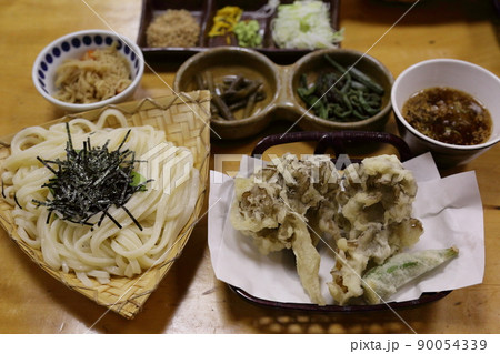 伊香保温泉の名物、水沢うどん 伊香保温泉の名物、水沢うどん 90054339
