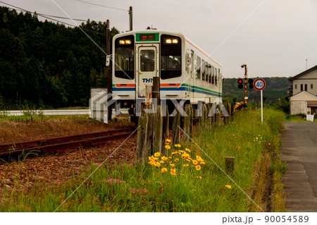静岡県周智郡森町一宮　天竜浜名湖鉄道と一宮駅周辺の風景 90054589