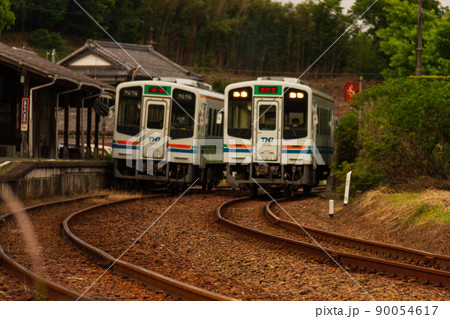 静岡県周智郡森町一宮 天竜浜名湖鉄道と一宮駅周辺の風景 静岡県周智郡森町一宮 天竜浜名湖鉄道と一宮駅周辺の風景 90054617