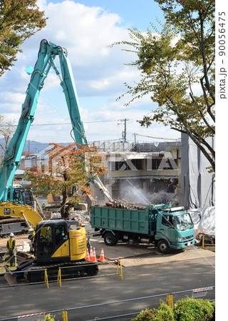 旧水沢消防署の解体 90056475