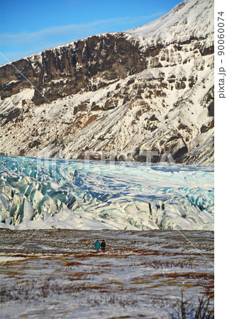 イスランド、ヴァトナヨークトル国立公園、スカフタフェルの氷河 90060074