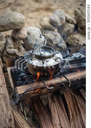無骨ギア キャンプケトル 焚き火台 90060584