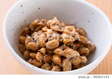 納豆を食べる 納豆を食べる 90063143