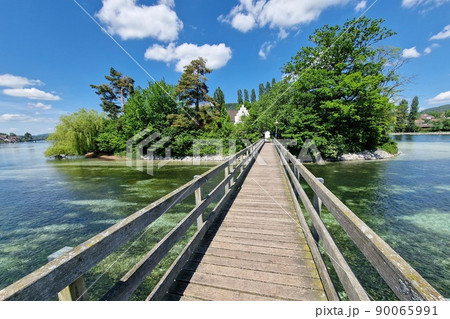Wooden bridge over the Rhine River to monastery island of Werd near Stein am Rhein, Eschenz, Canton Thurgau, Switzerland 90065991