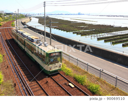 海岸を走る広島電鉄、路面電車 海岸を走る広島電鉄、路面電車 90069510