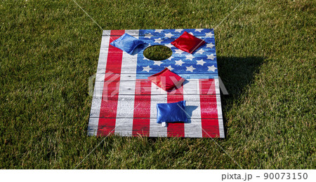 American Flag cornhole game with red and blue bean bags 90073150