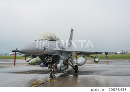 アメリカ空軍 F-16DM 横田基地 アメリカ空軍 F-16DM 横田基地 90078453