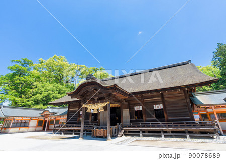 《愛媛県》新緑の季節、大山祇神社_今治市大三島町 90078689