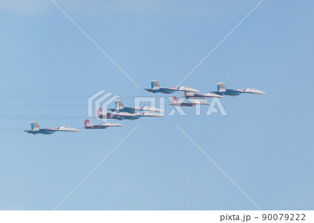 Su-27 Russian Knights & MiG-29 Swifts 編隊飛行 Su-27 Russian Knights & MiG-29 Swifts 編隊飛行 90079222