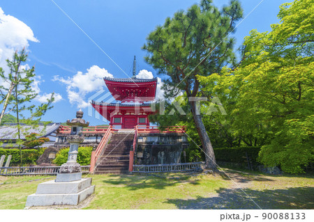 京都 初夏・新緑の季節 大覚寺 心経宝塔 京都 初夏・新緑の季節 大覚寺 心経宝塔 90088133