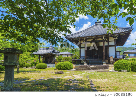 聖天堂 京都大覚寺・大沢池エリア (新緑の季節) 聖天堂 京都大覚寺・大沢池エリア (新緑の季節) 90088190
