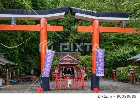 諏訪神社（鹿児島県肝属郡南大隅町根占川南） 90088689