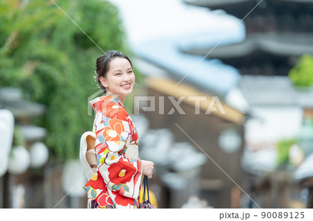 着物の女性　京都女子旅 90089125