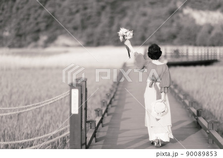 女性 女 女の子 90089853