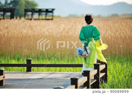 女性 女 女の子 90089899