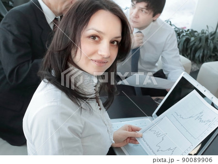 portrait of successful business woman on the background of the office 90089906