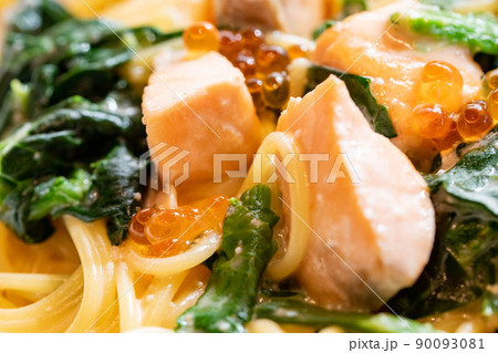 サーモンクリームスパゲッティのイメージ サーモンクリームスパゲッティのイメージ 90093081