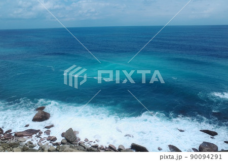 花蓮 海沿い 沿岸 90094291