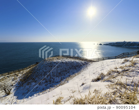 北海道・冬の霧多布岬 / Cape Kiritappu, Japan 90095104