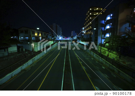 環七通り・新代田周辺の夜景【交通イメージ】 90100178