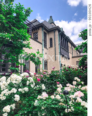 東京赤坂・東京ガーデンテラス紀尾井町のローズガーデン 東京赤坂・東京ガーデンテラス紀尾井町のローズガーデン 90100426