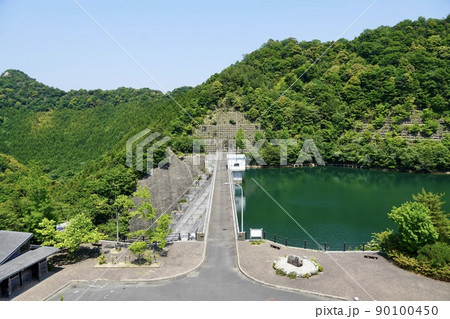 阿惣ダム展望台から眺めて（山口県） 90100450