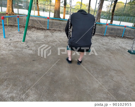 孤独な男性 90102955
