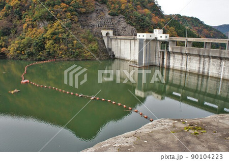 龍ヶ鼻ダムと龍ヶ鼻湖 龍ヶ鼻ダムと龍ヶ鼻湖 90104223