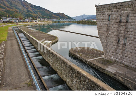 九頭竜川鳴鹿大堰の魚道 90104326