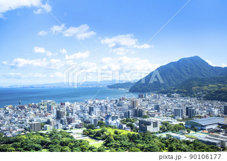 別府大分市街地と別府湾一望 別府大分市街地と別府湾一望 90106177