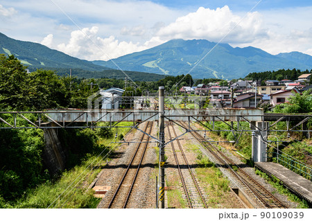 快晴の山と線路 快晴の山と線路 90109039