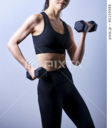 トレーニング 若い女性 筋トレ ダンベル ダイエット トレーニング 若い女性 筋トレ ダンベル ダイエット 90109988