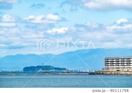 神奈川県葉山町一色海岸からの景色 90111798