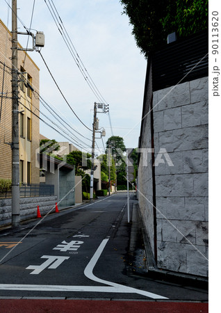 東京渋谷 松涛周辺の閑静な高級住宅街の風景 東京渋谷 松涛周辺の閑静な高級住宅街の風景 90113620