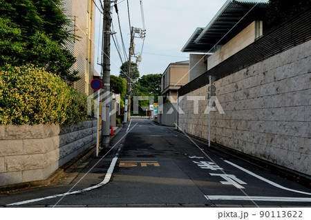 東京渋谷　松涛周辺の閑静な高級住宅街の風景 90113622