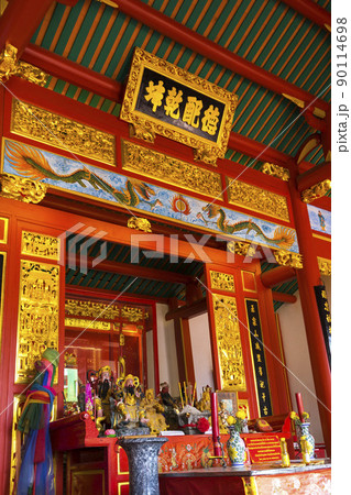 Hatyai, Thailand - October 3,2020 : Interior view of Chao Pho Kuan U Shrine located at Nang Ngam Road in Songkhla, Thailand on October 3,2020. Hatyai, Thailand - October 3,2020 : Interior view of Chao Pho Kuan U Shrine located at Nang Ngam Road in Songkhla, Thailand on October 3,2020. 90114698