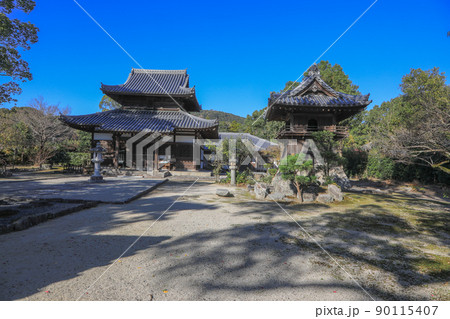 山茶花咲く戒壇院 山茶花咲く戒壇院 90115407