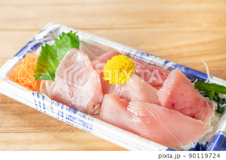 ビンチョウマグロの刺身　切り出し 90119724