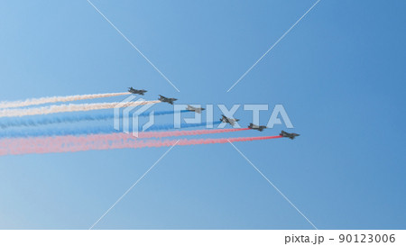 ロシア空軍スホーイSu-25カラースモーク（ロシア国旗） 90123006