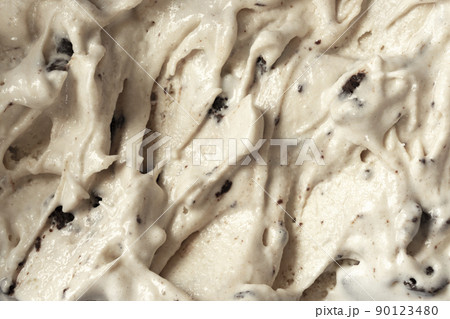 アイスクリームの背景素材。チョコレートチップの入ったアイスクリーム 90123480