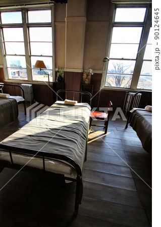 戦時中の病室 ~筑波海軍航空隊・司令部庁舎にて 戦時中の病室 ~筑波海軍航空隊・司令部庁舎にて 90124645