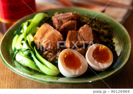 具材たっぷり自家製ルーローハン 90126969