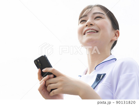 白衣を着た看護師さん 白衣を着た看護師さん 90131820