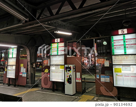 新潟 新潟駅万代口バスターミナル 夜景 新潟 新潟駅万代口バスターミナル 夜景 90134692
