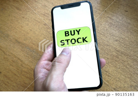 スマートフォンでの株取引 スマートフォンでの株取引 90135163