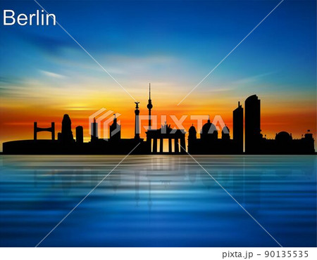 The silhouette of Berlin city on the sunset 90135535